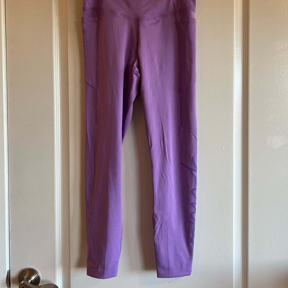 Purple VS PINK leggings